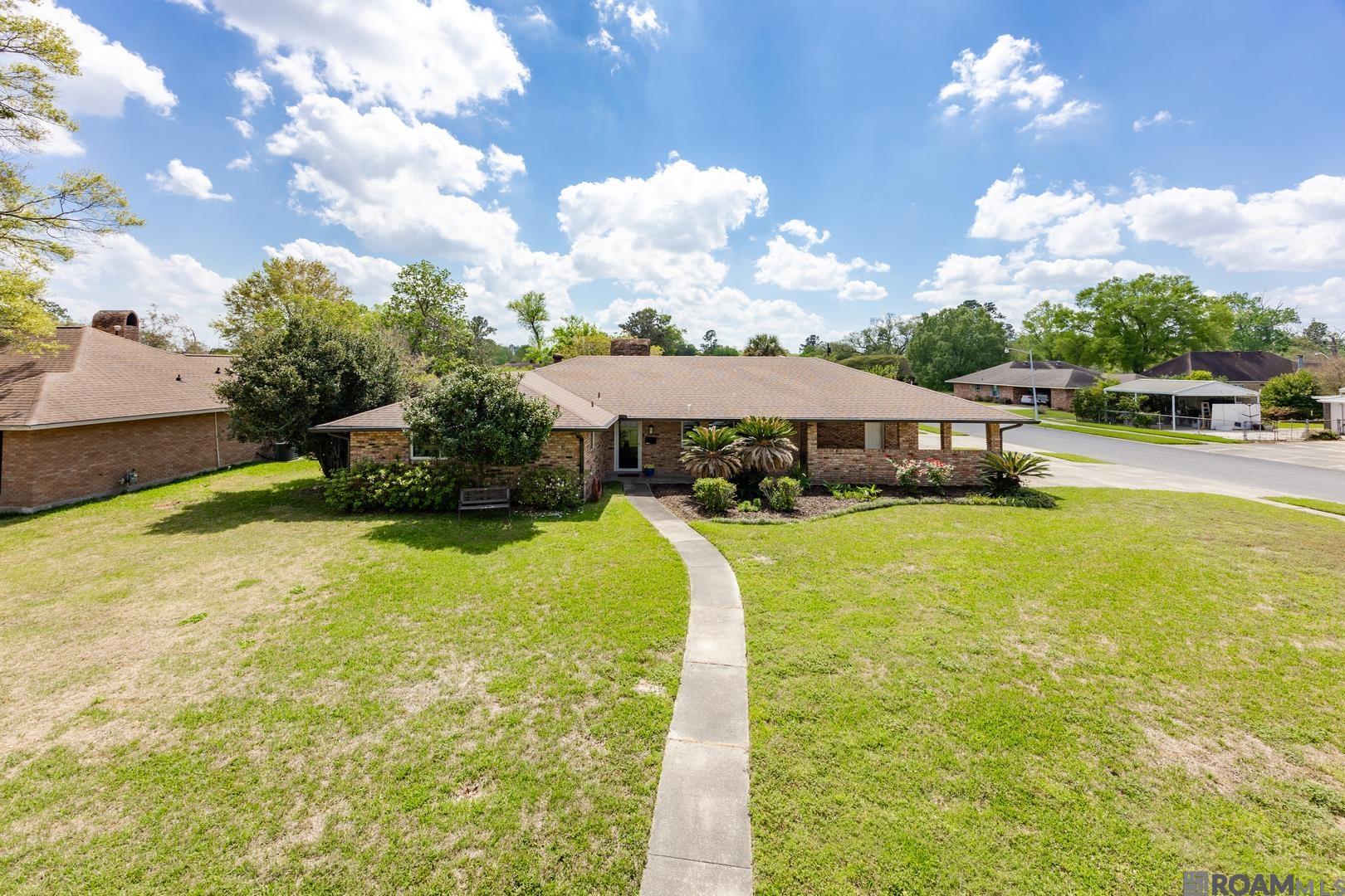 12424 Mollylea Dr
