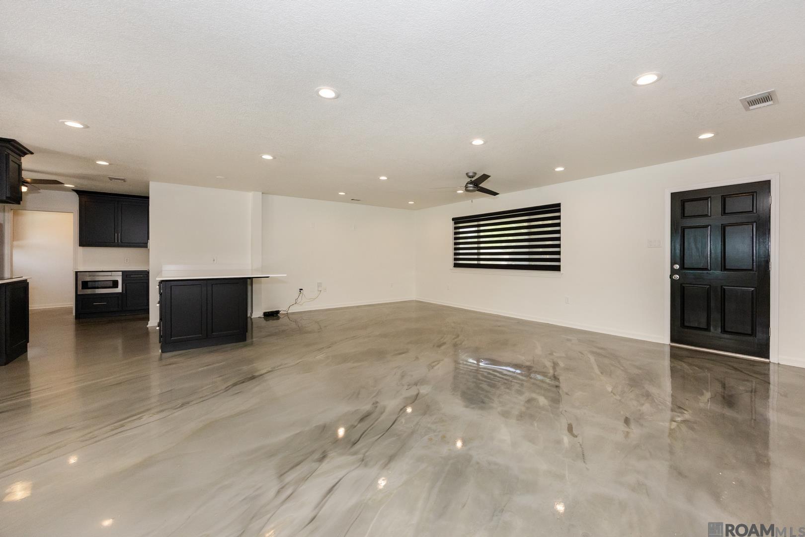 12424 Mollylea Dr