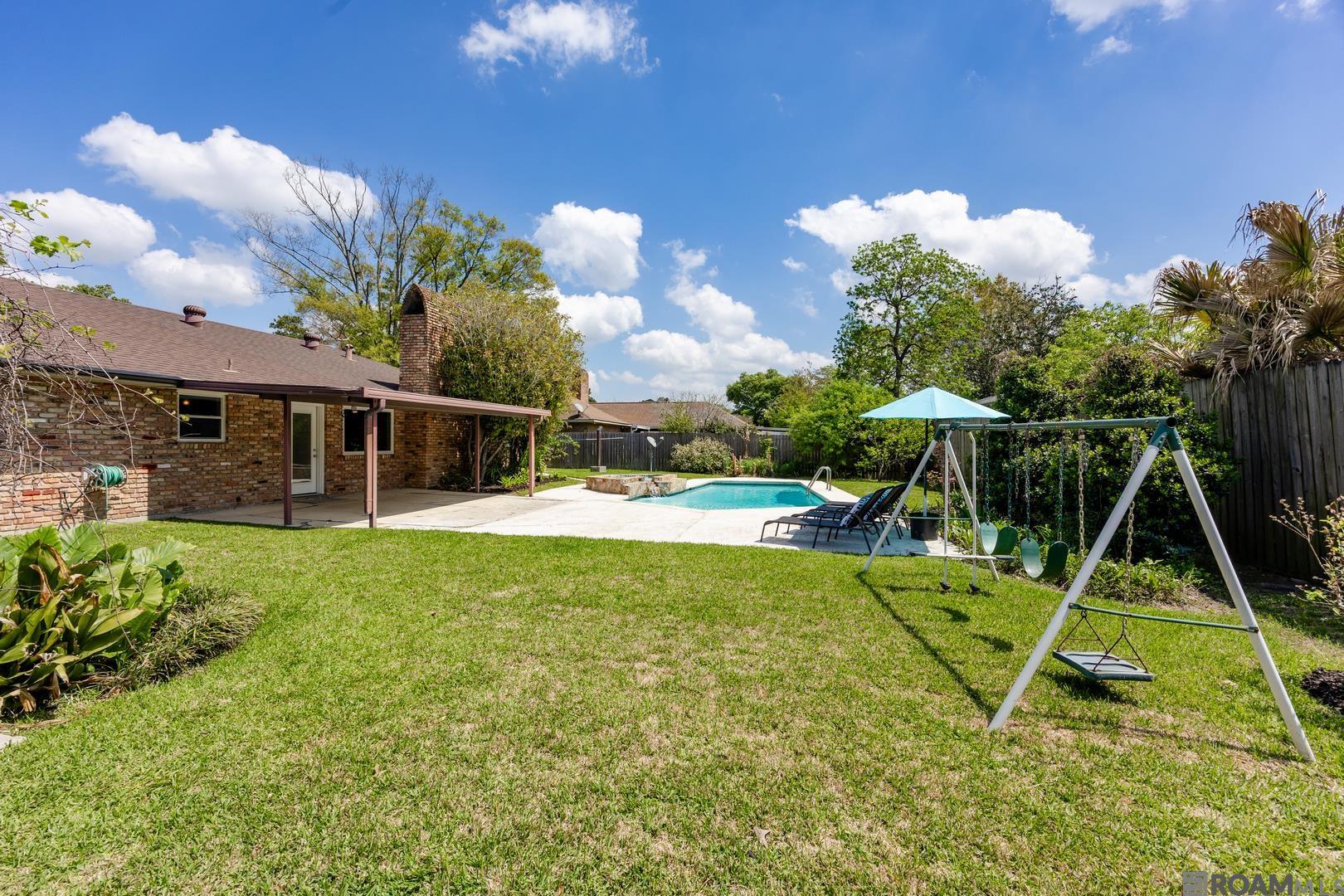 12424 Mollylea Dr
