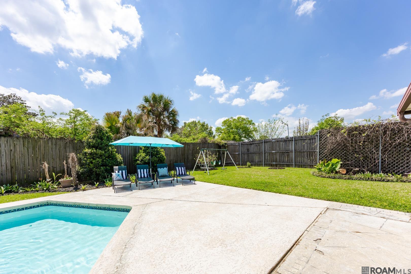 12424 Mollylea Dr