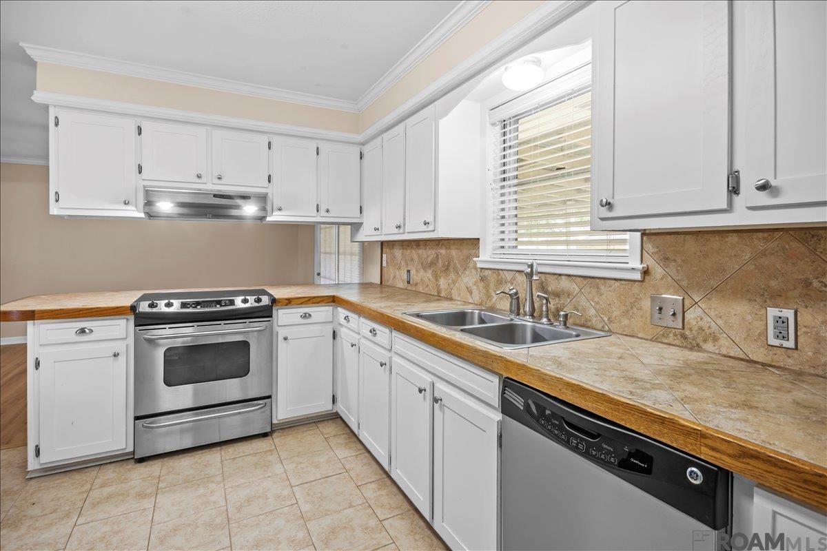 2829 March St
