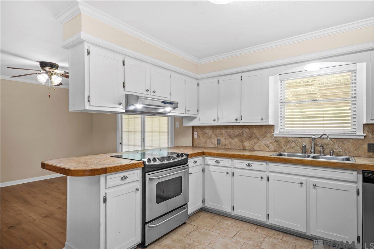 2829 March St