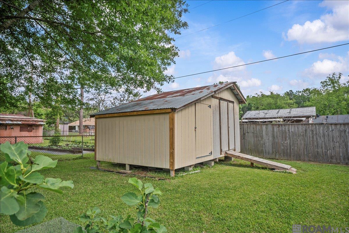 2829 March St