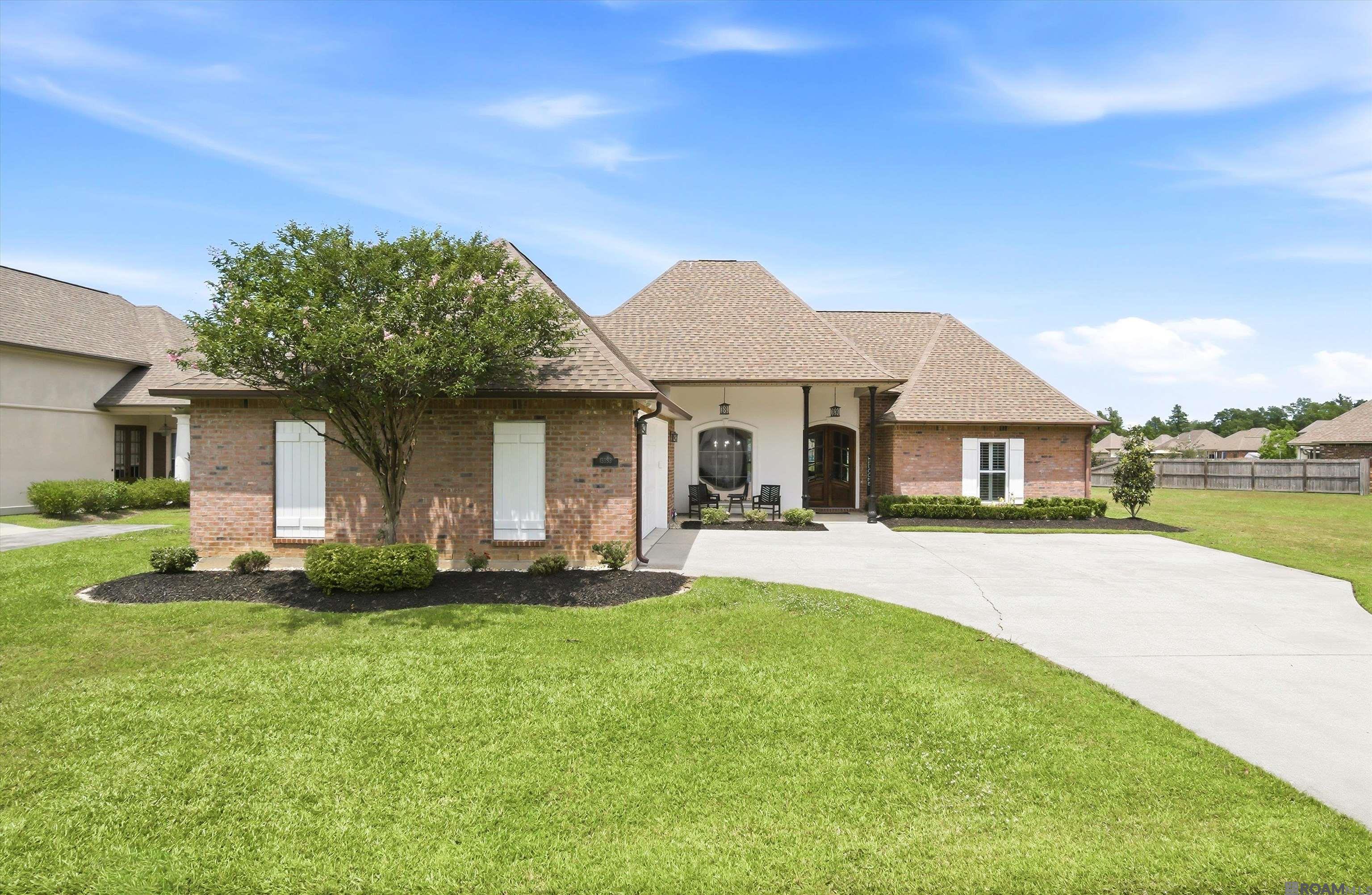 13383 Williamsburg Dr