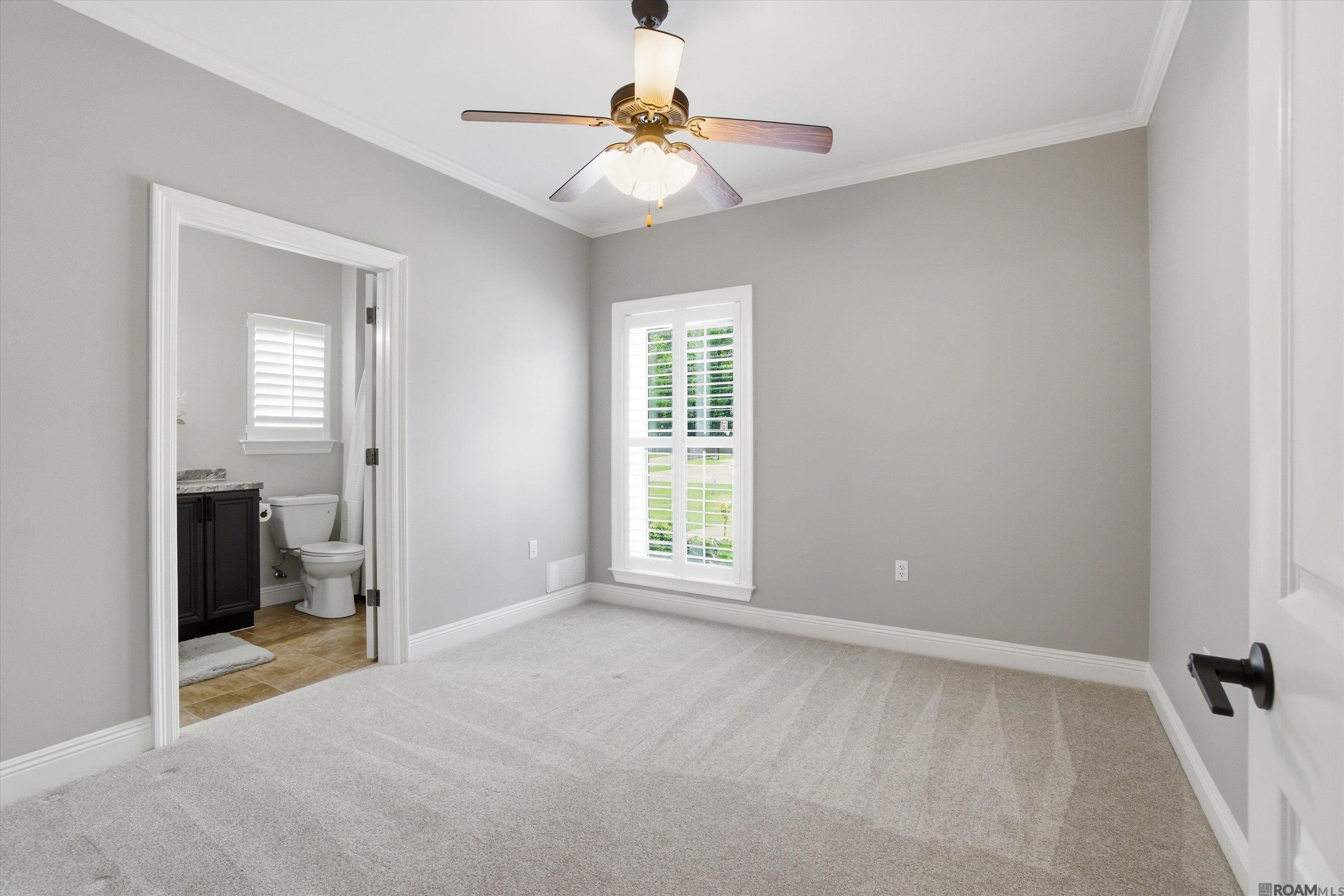 13383 Williamsburg Dr