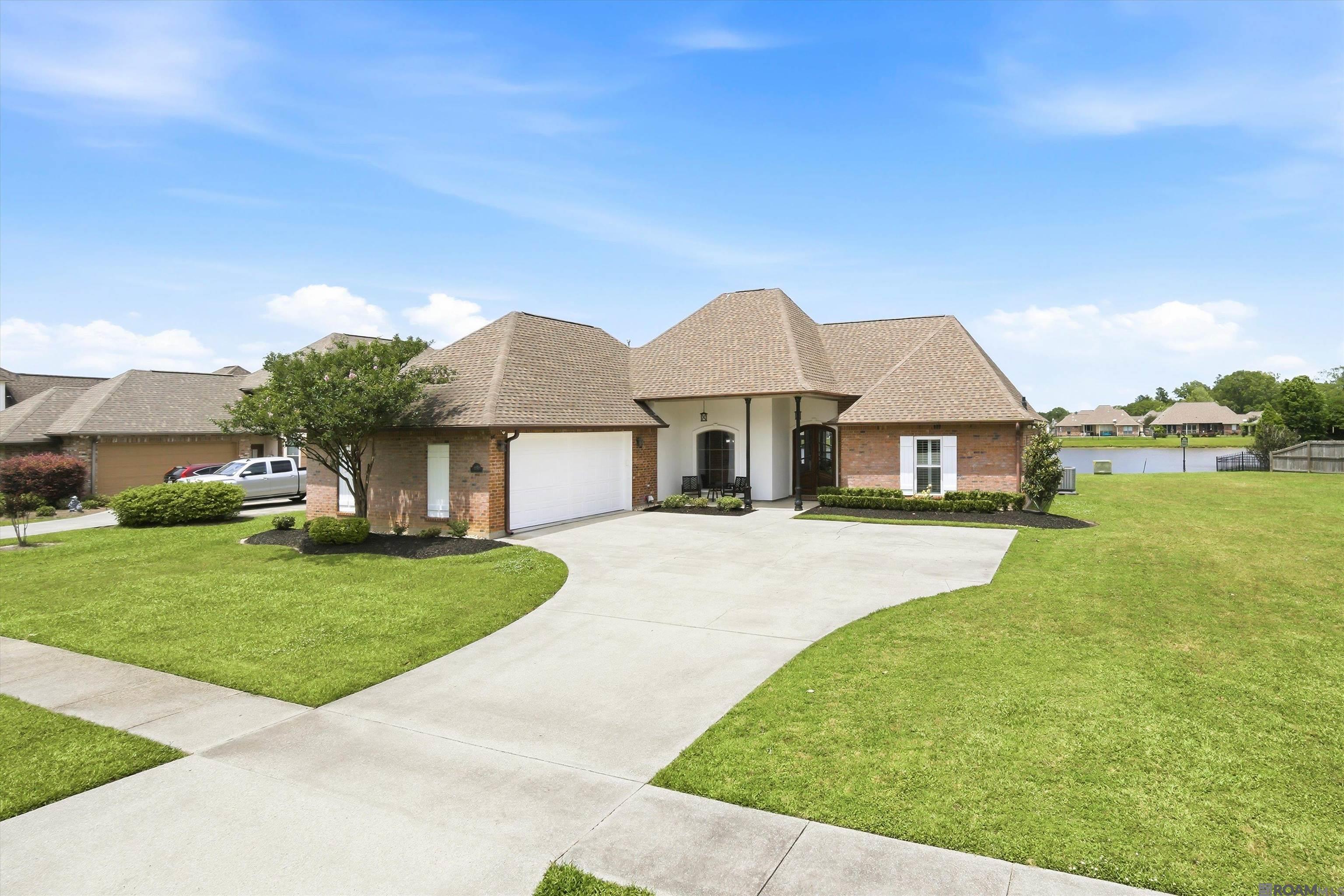 13383 Williamsburg Dr
