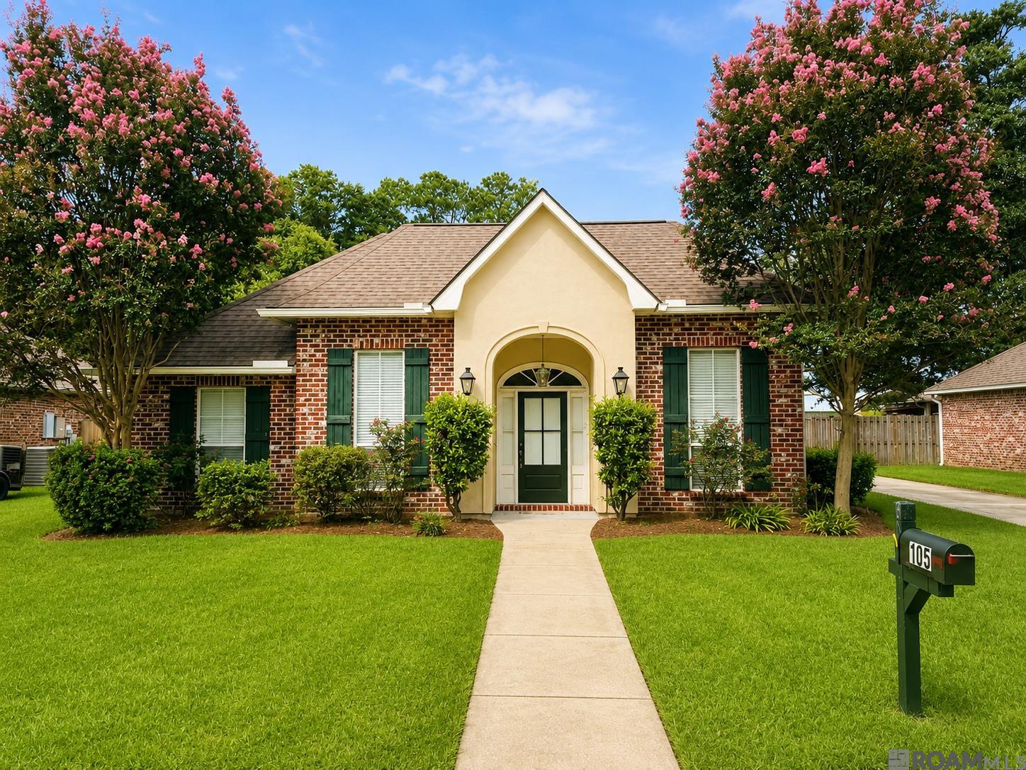 105 River Run Ct