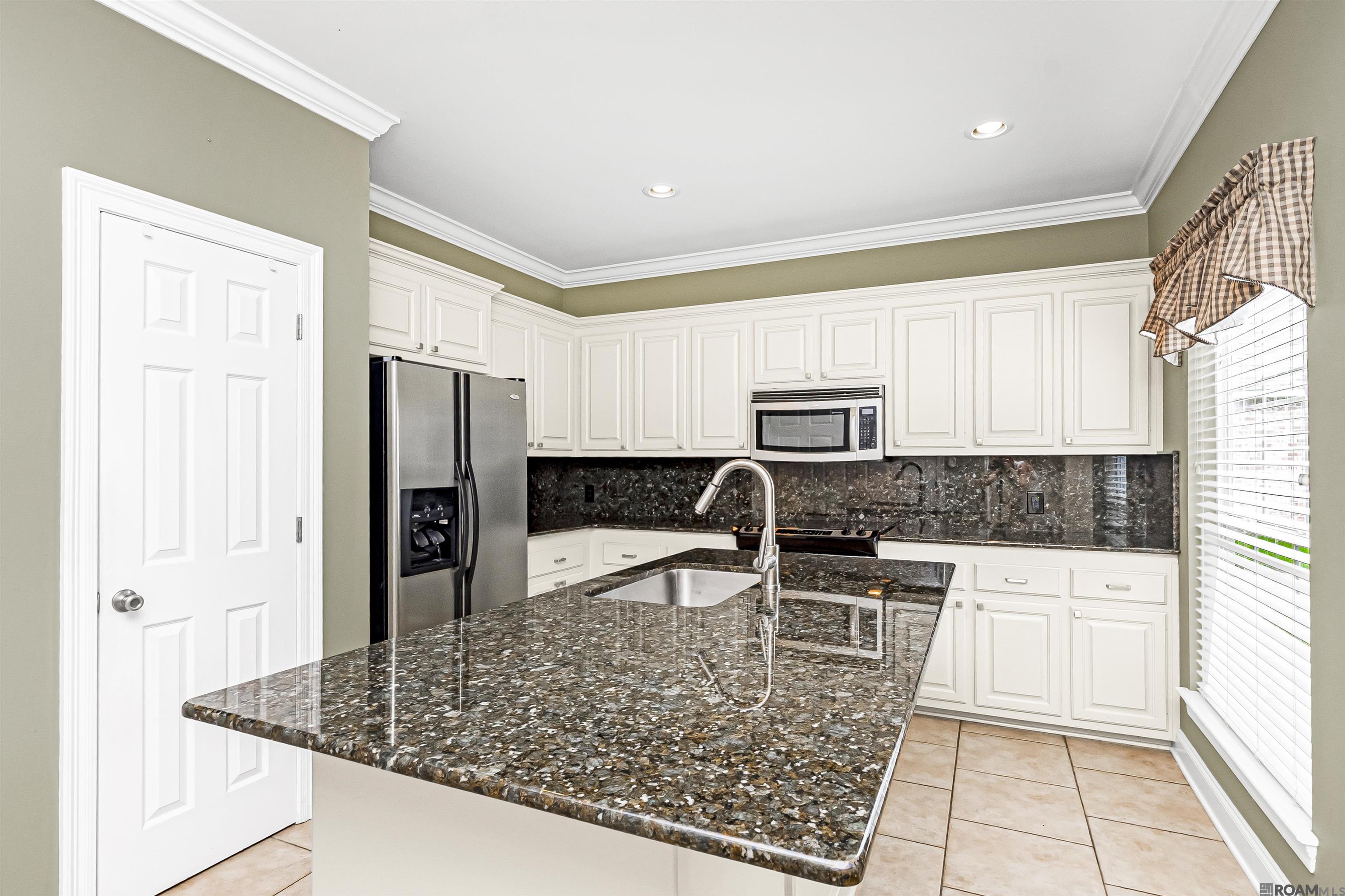 105 River Run Ct