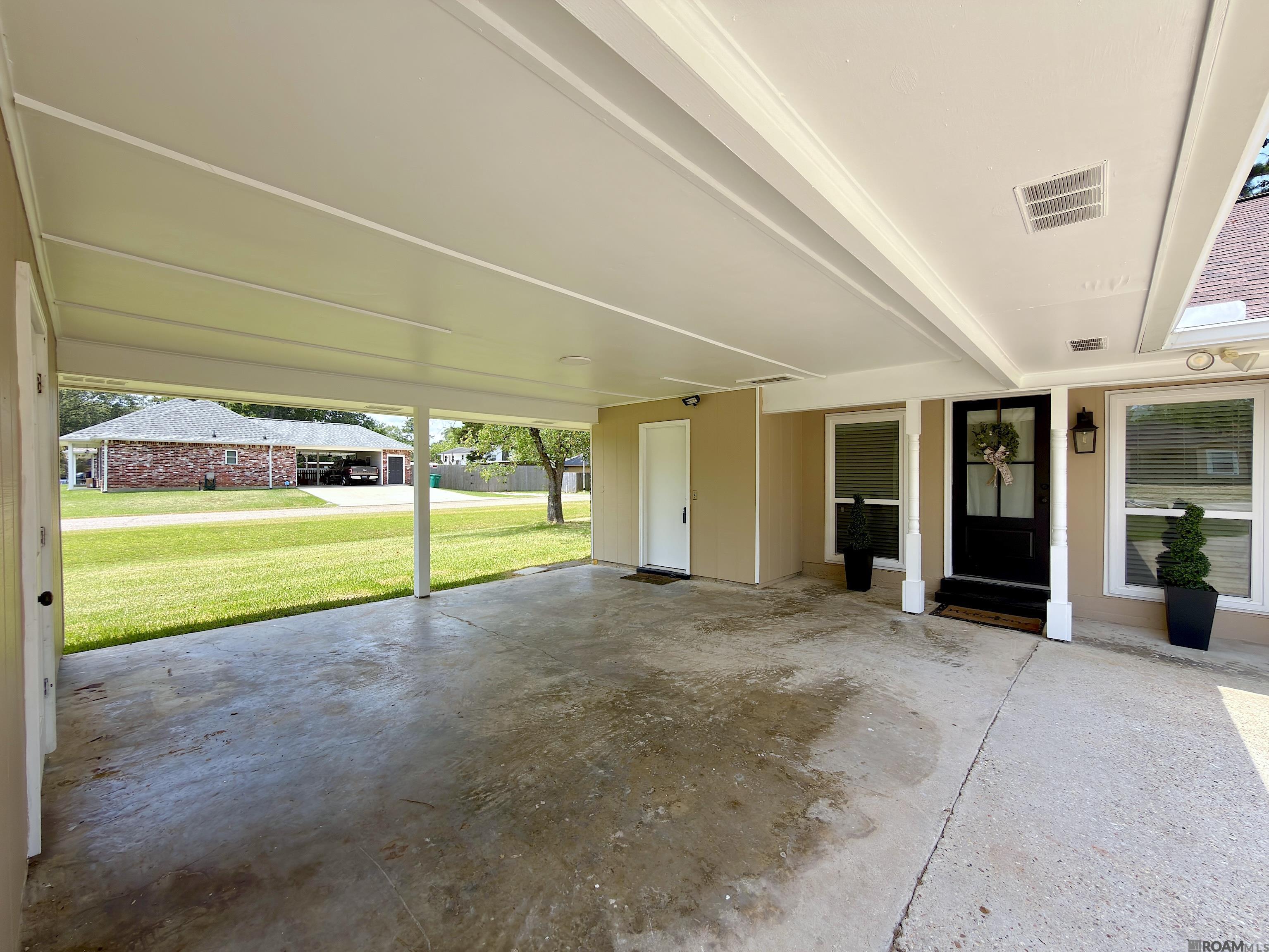 9063 Cedar Springs Ave
