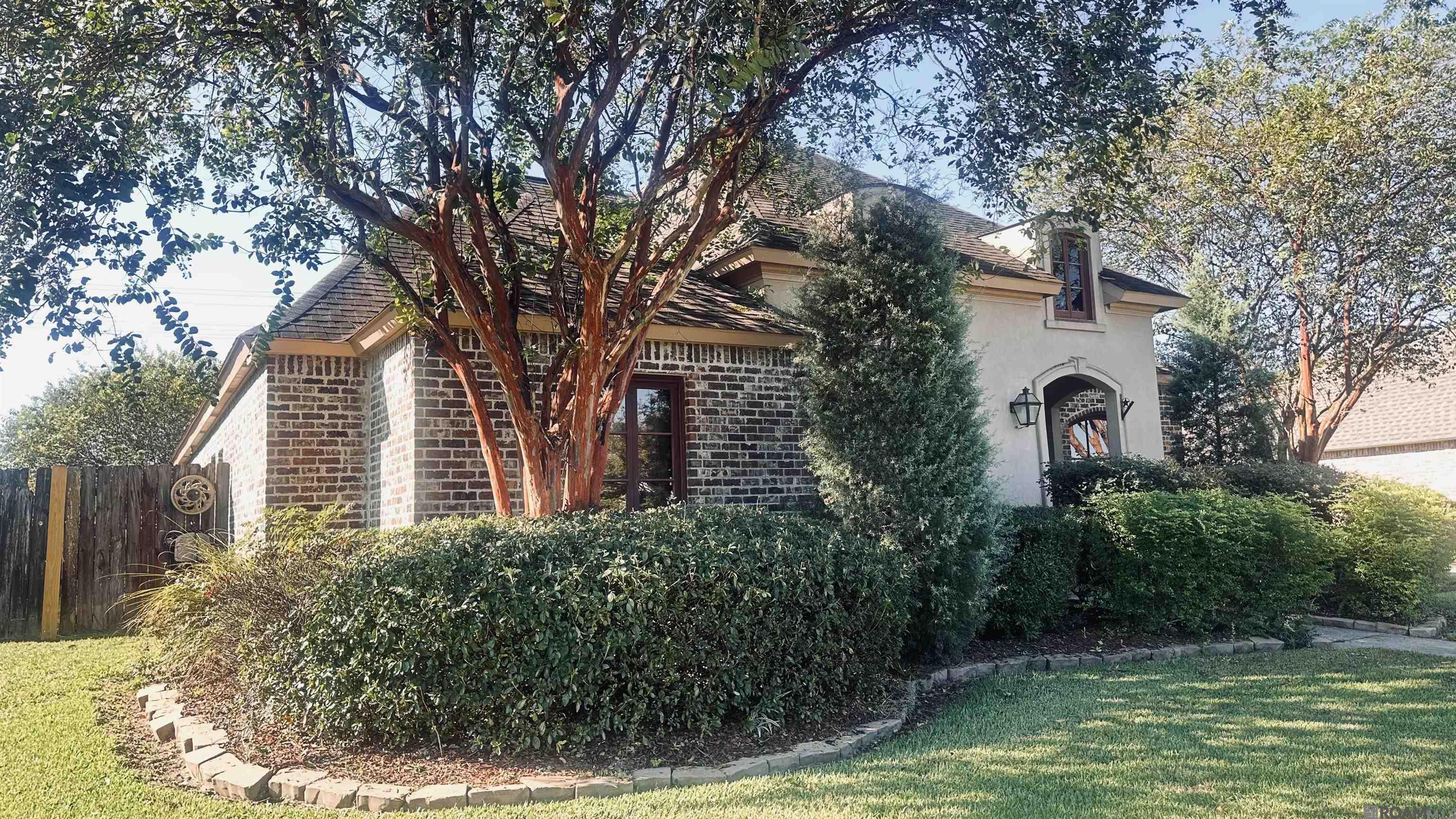 2058 Pointe South Dr