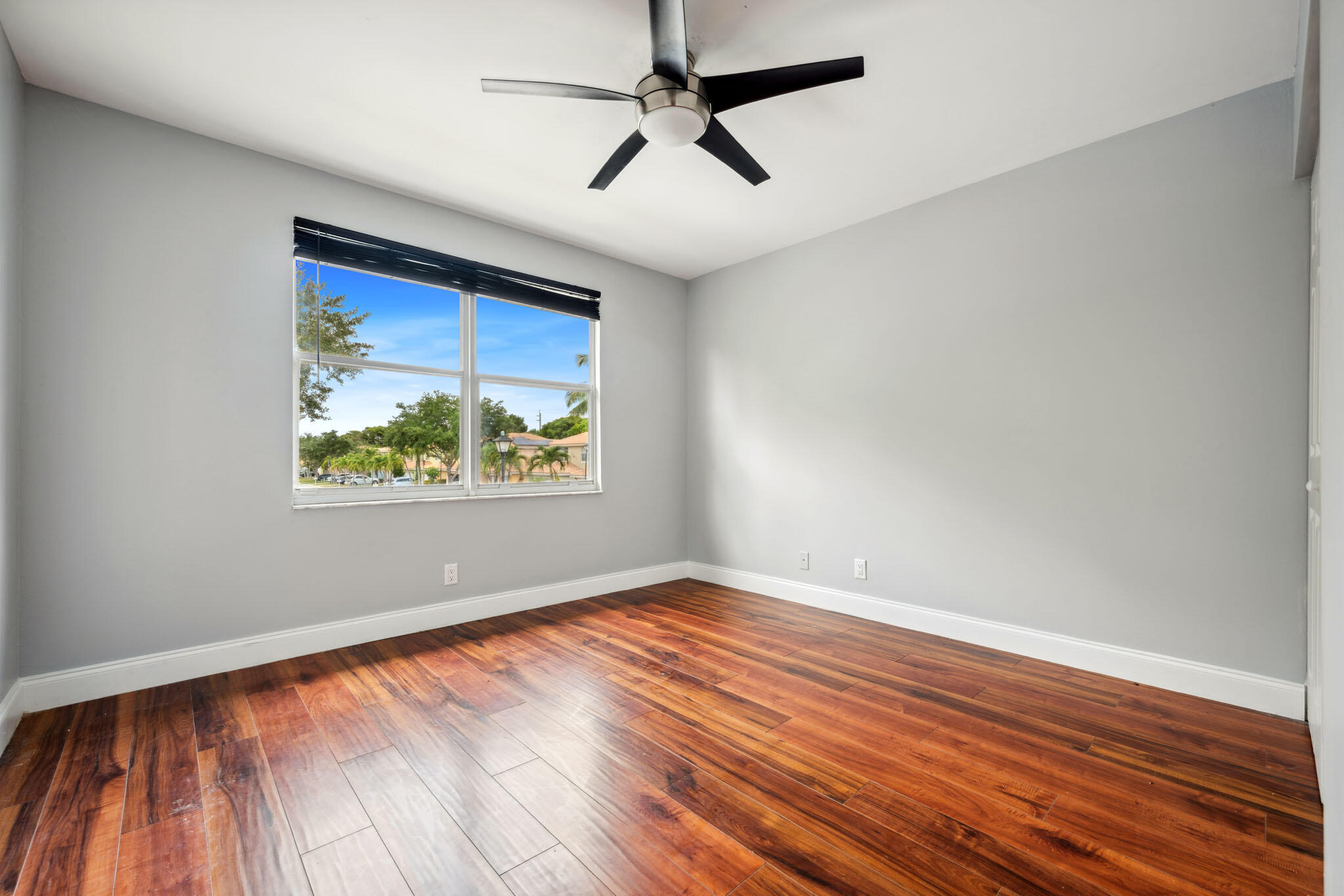 3460 COMMODORE Court