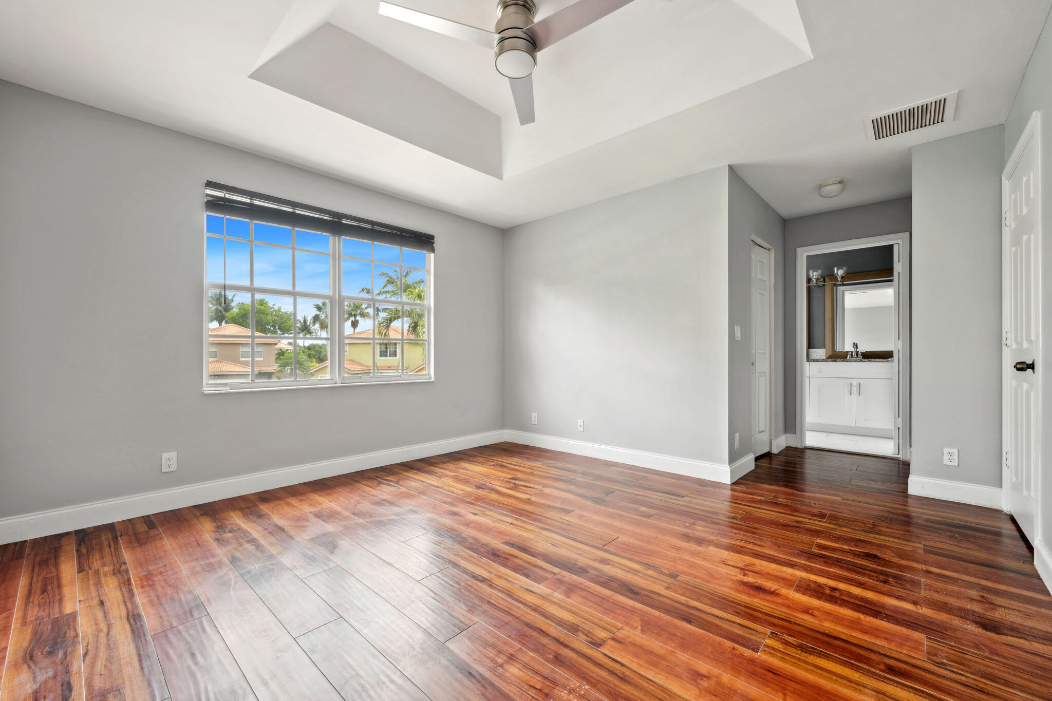 3460 COMMODORE Court