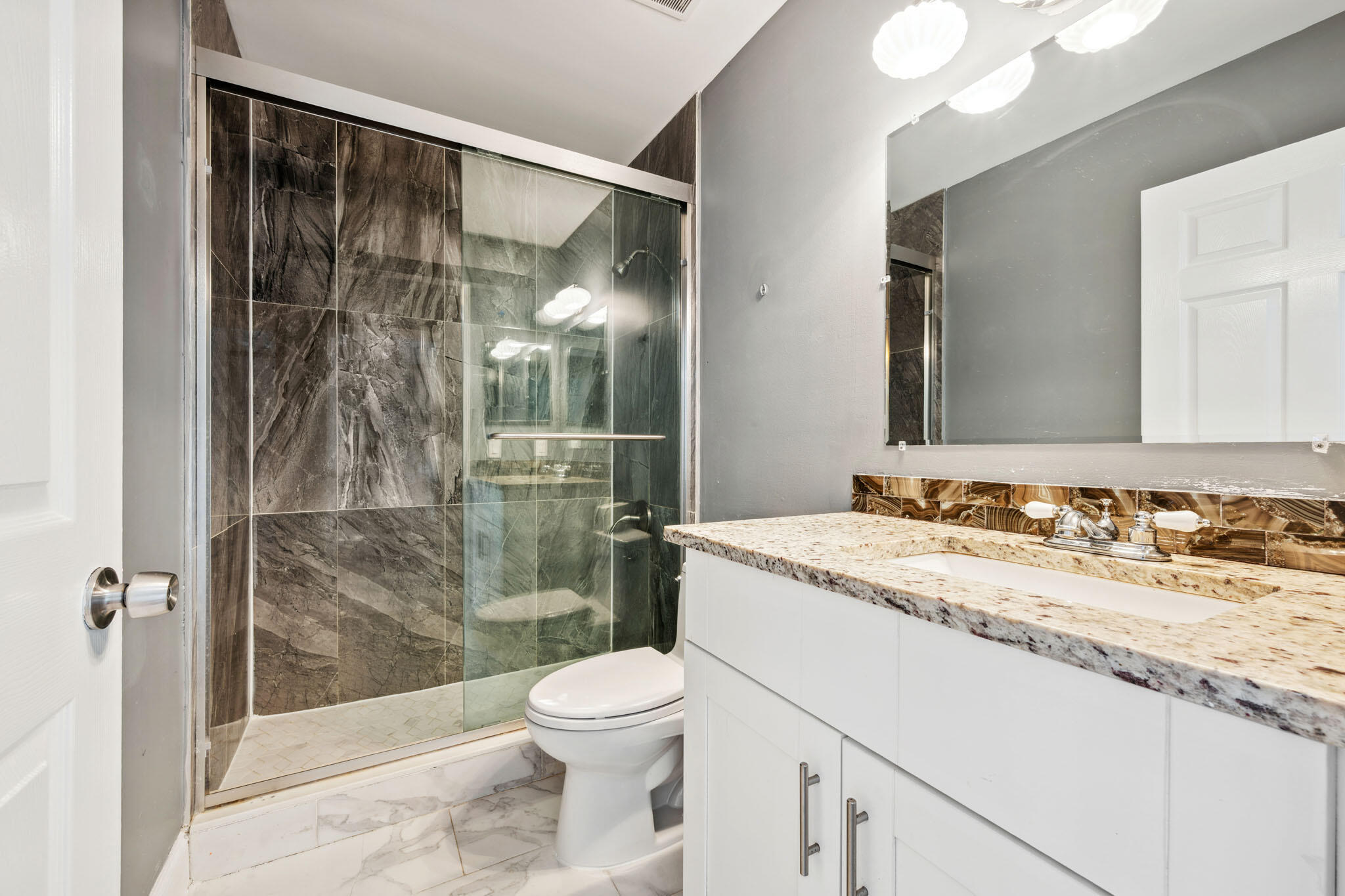 3460 COMMODORE Court