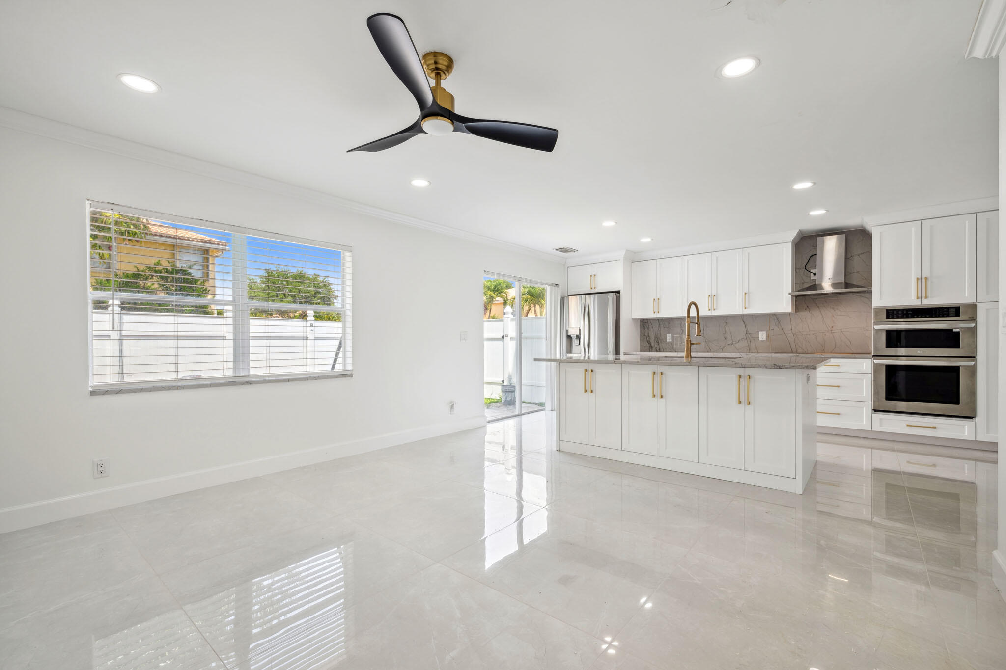 3460 COMMODORE Court
