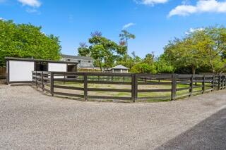 708 Rambling Drive Circle ~ Barn & Apartment