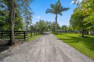 708 Rambling Drive Circle ~ Barn & Apartment