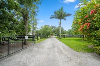 708 Rambling Drive Circle ~ Barn & Apartment