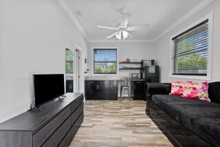 708 Rambling Drive Circle ~ Barn & Apartment