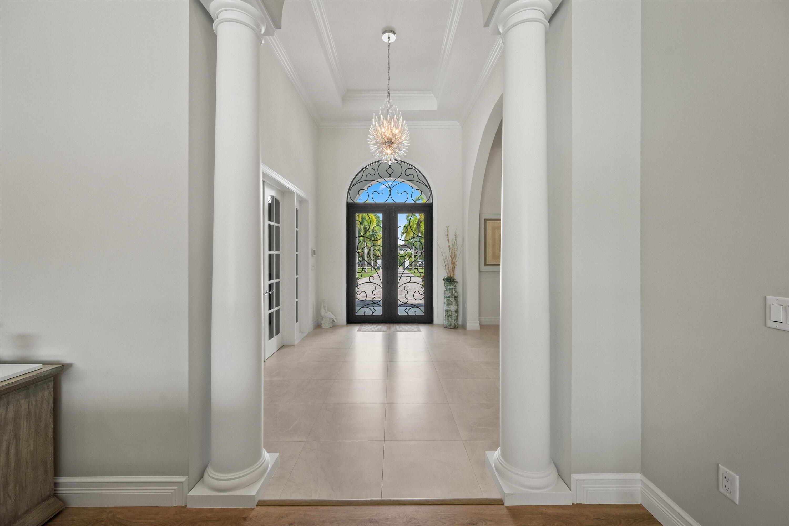 843 STALLION Drive
