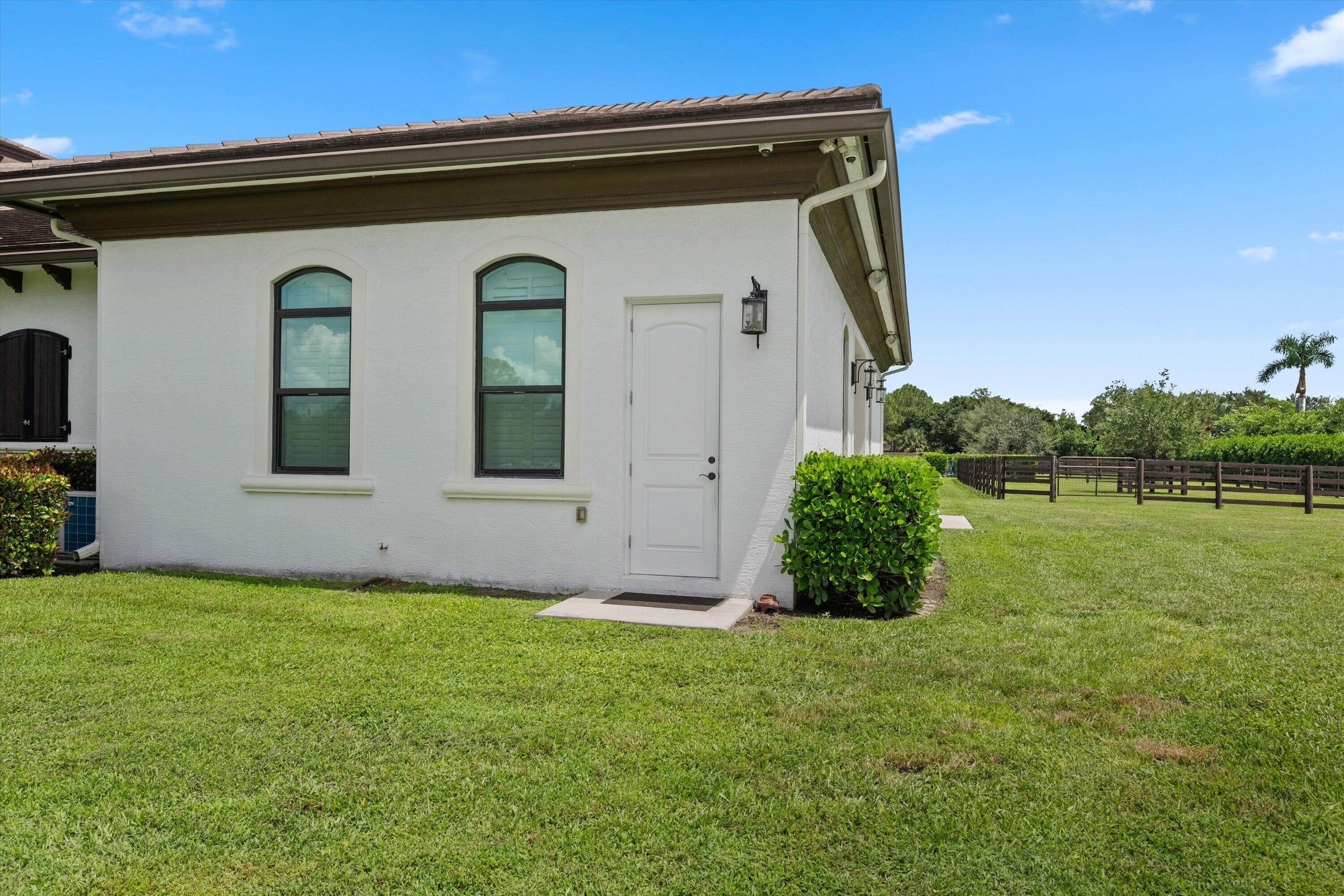 843 STALLION Drive