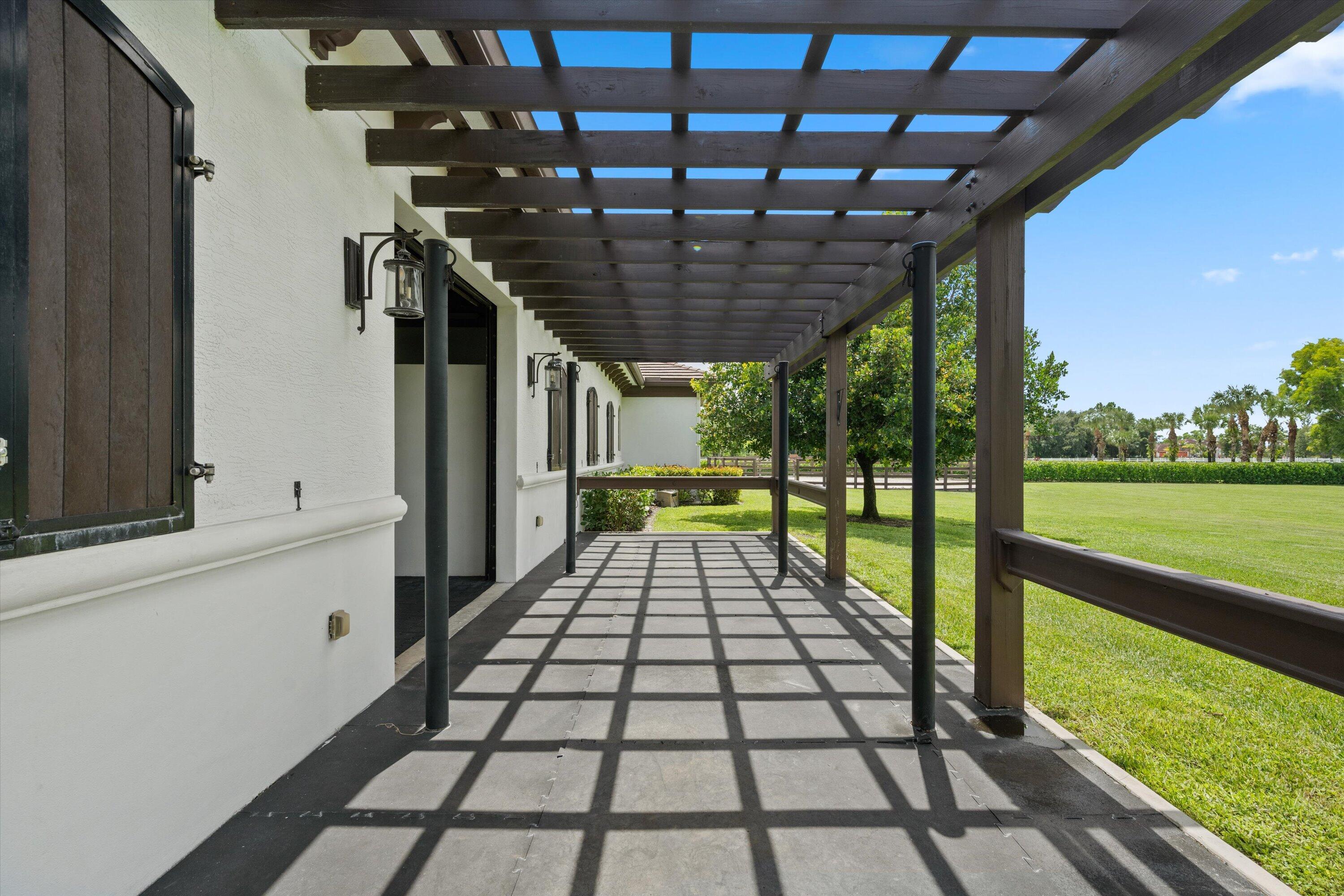 843 STALLION Drive