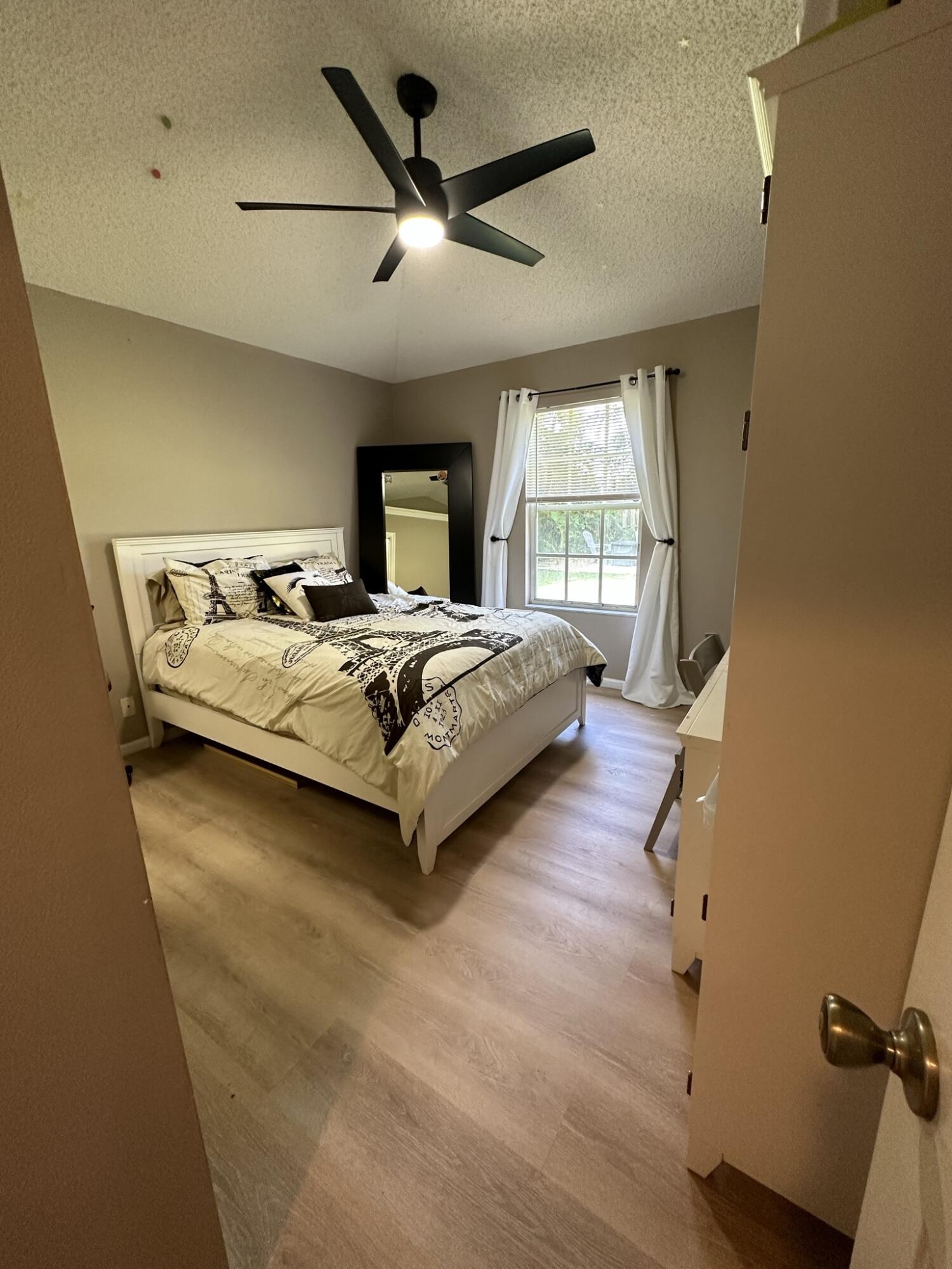 1011 Song Sparrow Lane