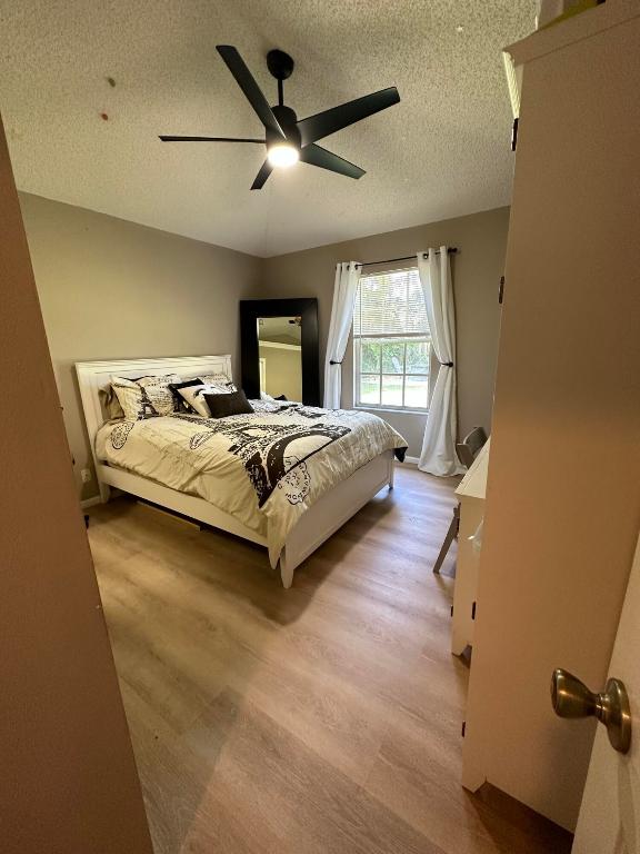 1011 Song Sparrow Lane