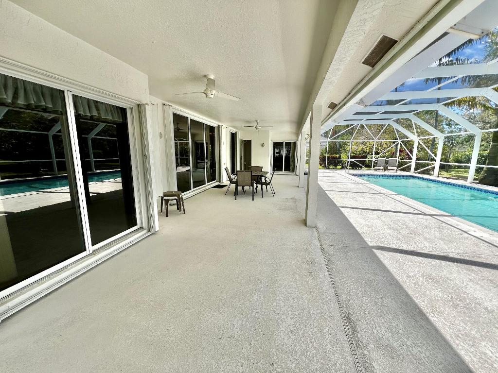 15885 Schweizer Court