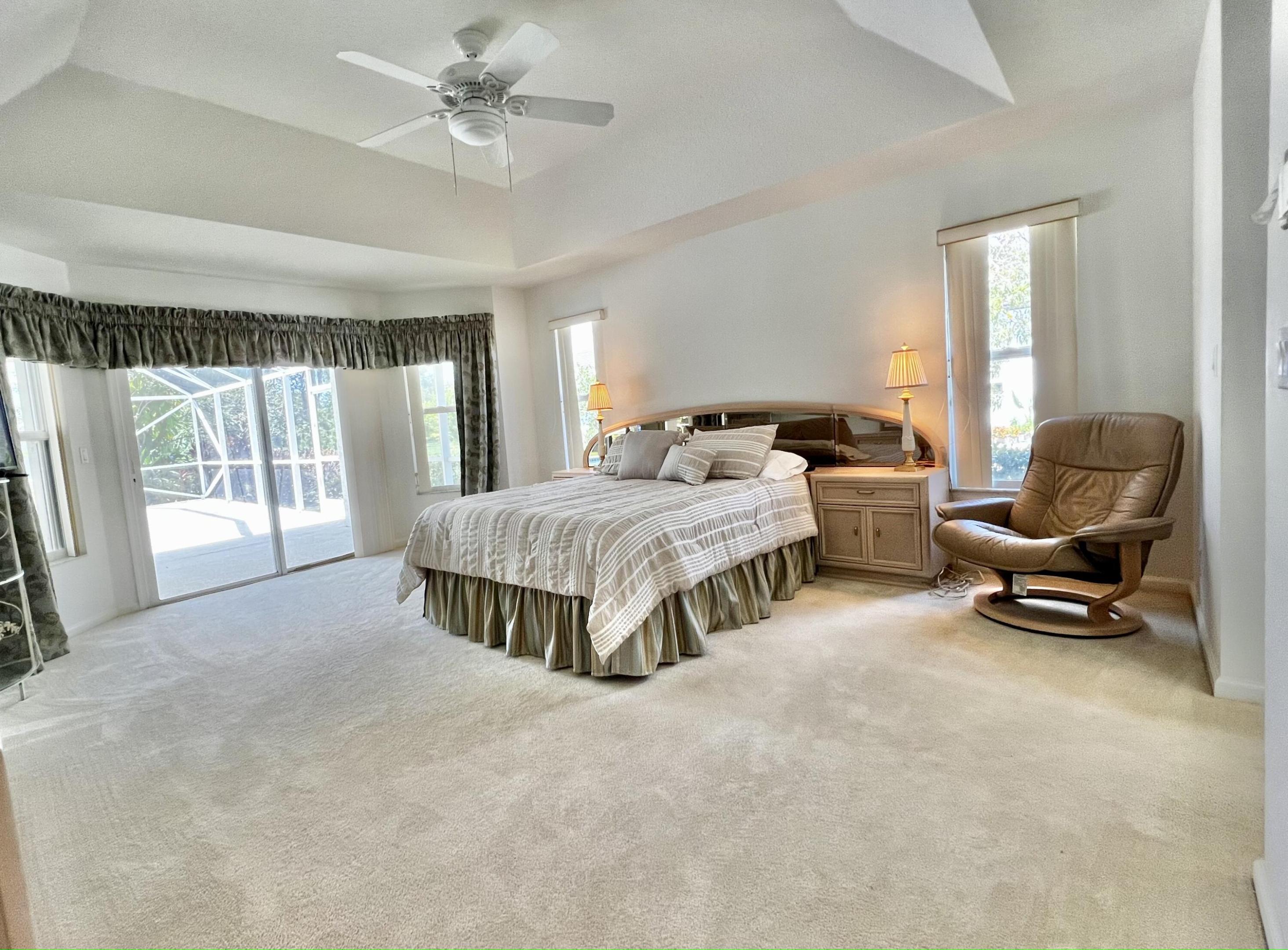 15885 Schweizer Court