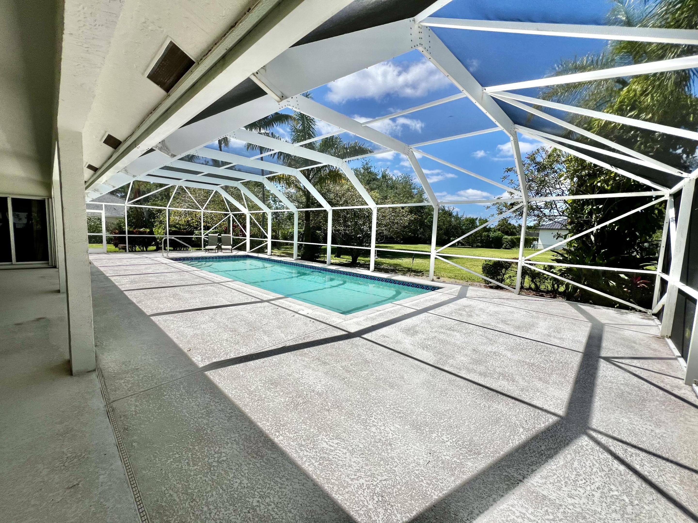 15885 Schweizer Court