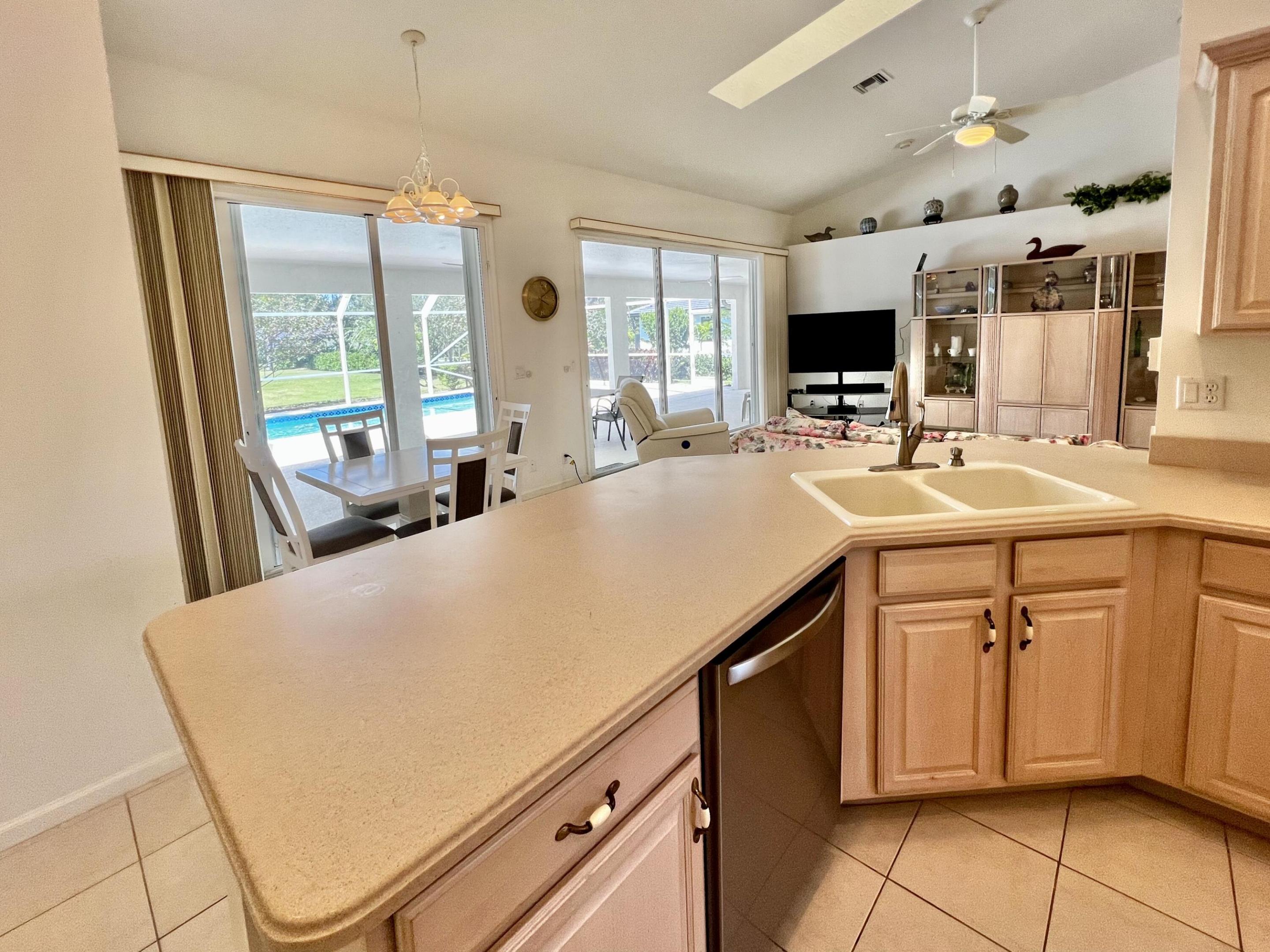 15885 Schweizer Court