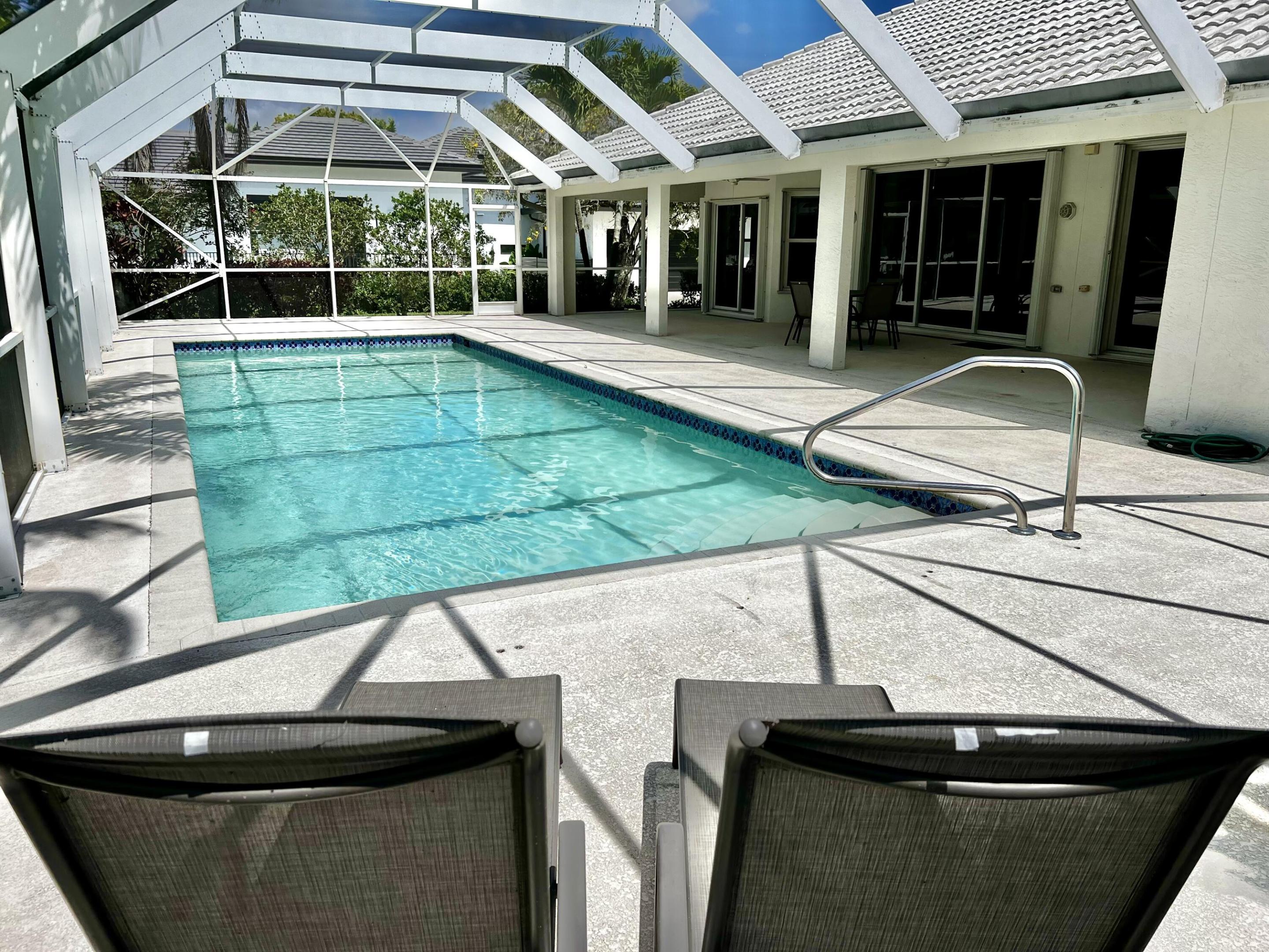 15885 Schweizer Court