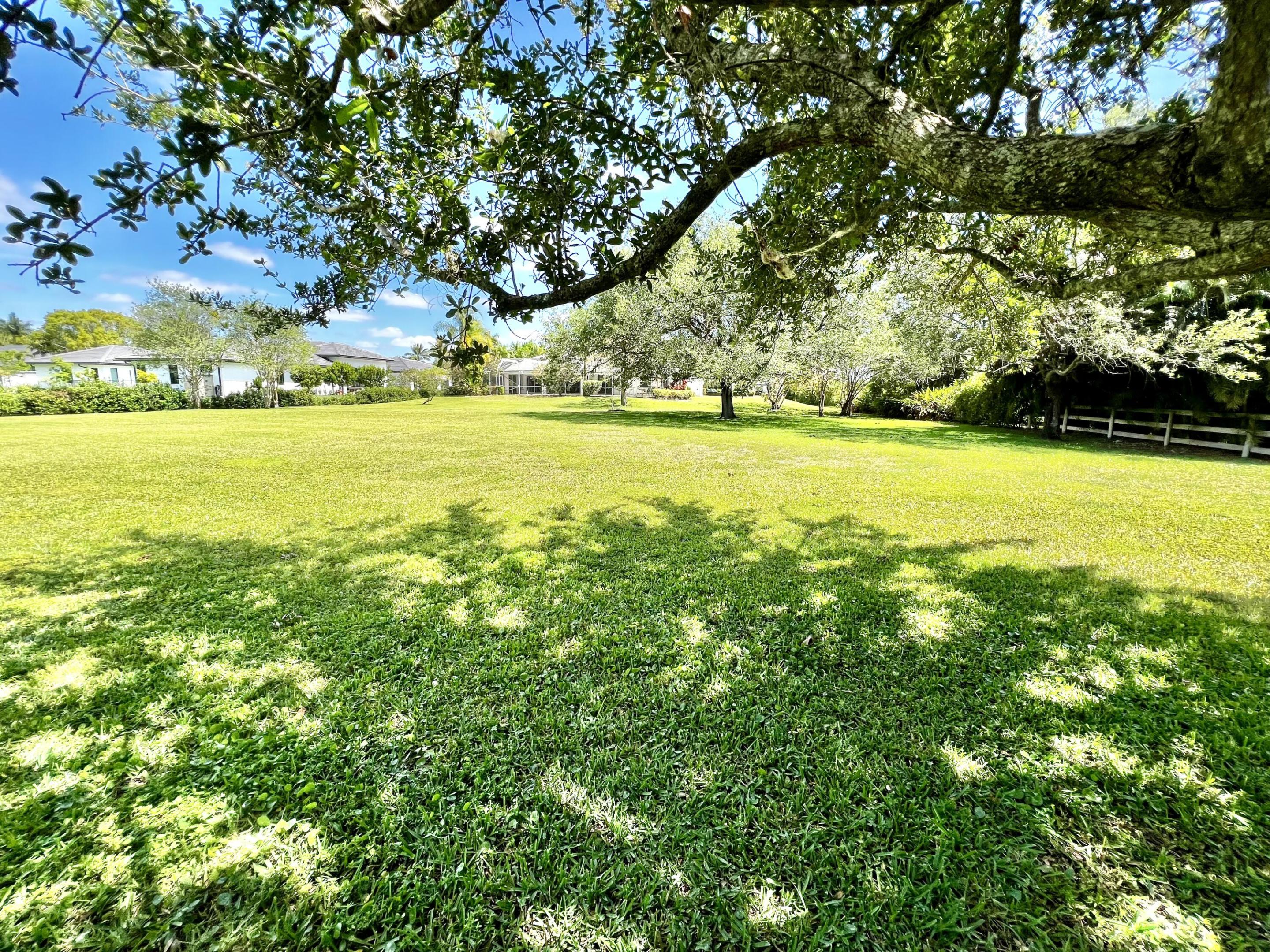 15885 Schweizer Court