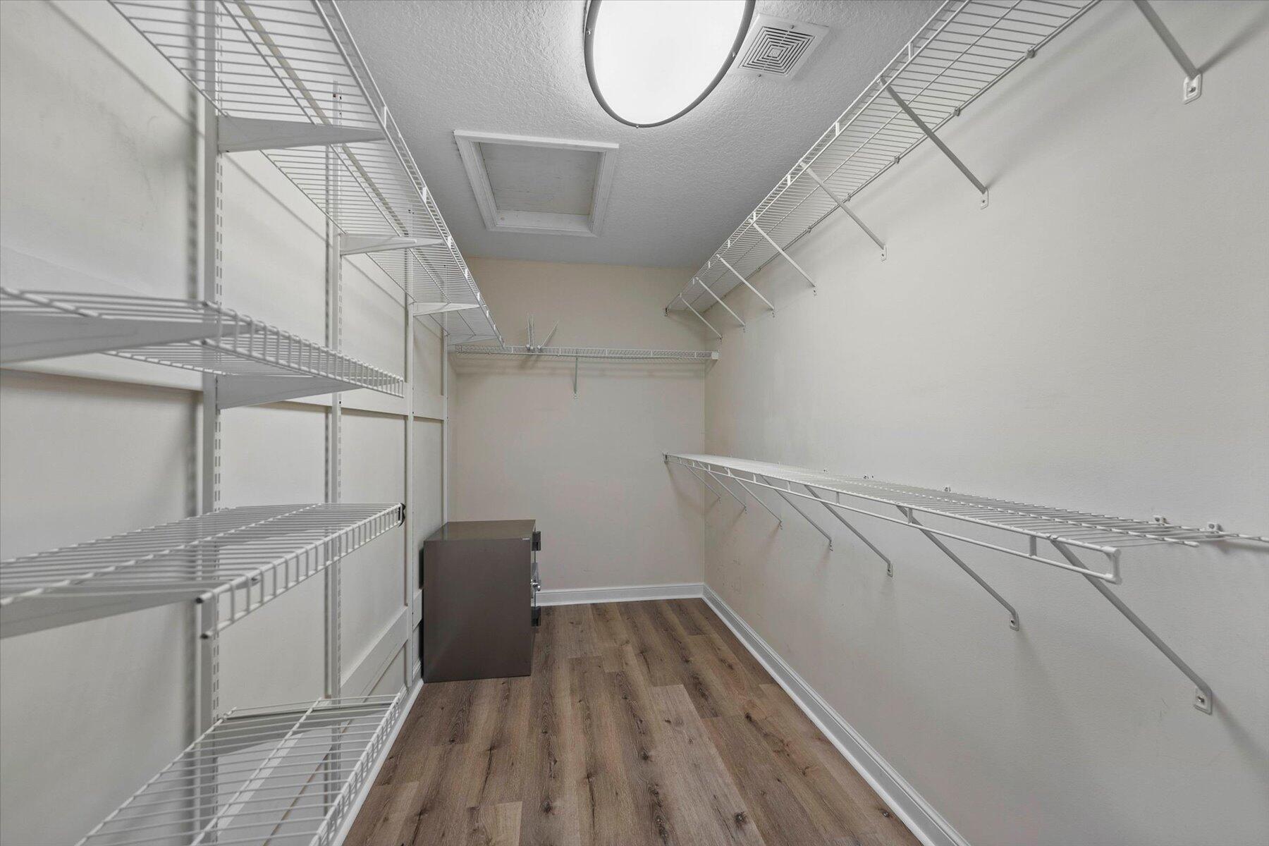 1674 E Classical Boulevard