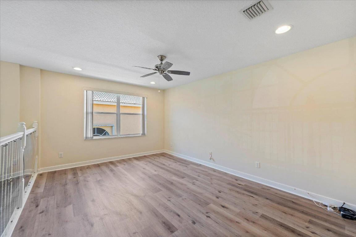 1674 E Classical Boulevard