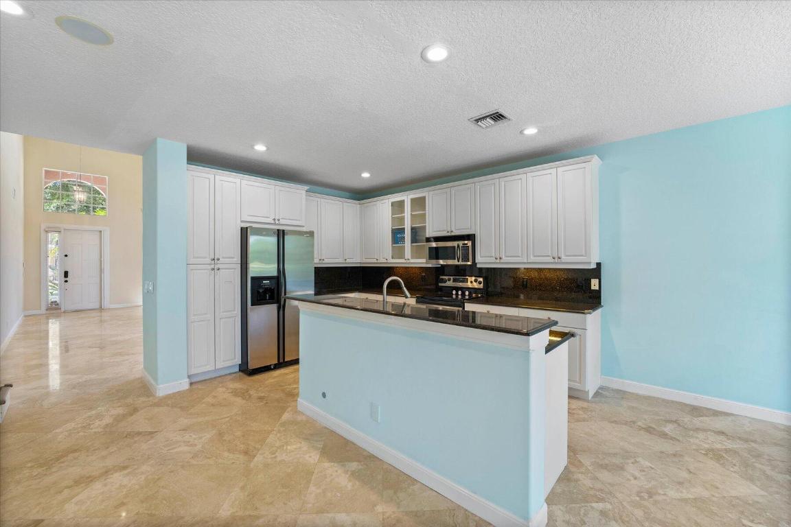 1674 E Classical Boulevard