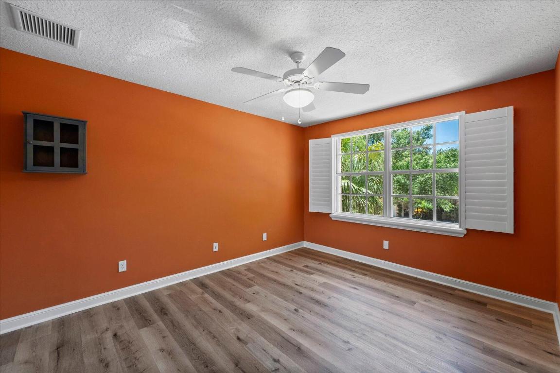 1674 E Classical Boulevard