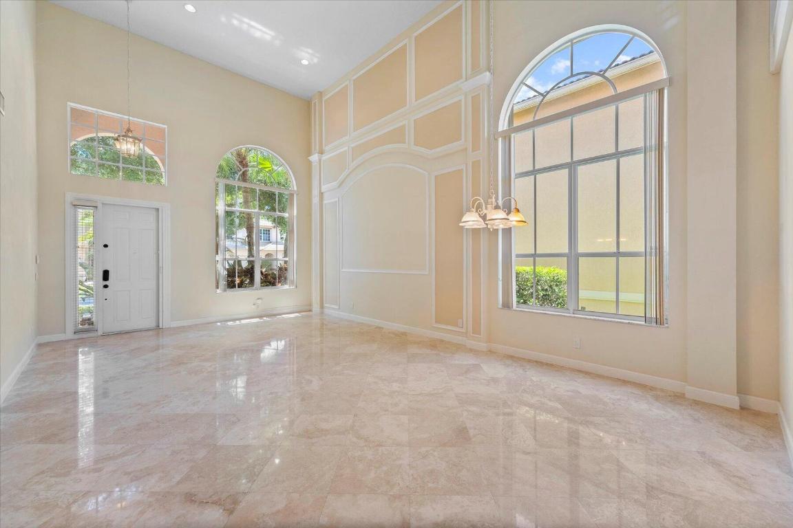 1674 E Classical Boulevard