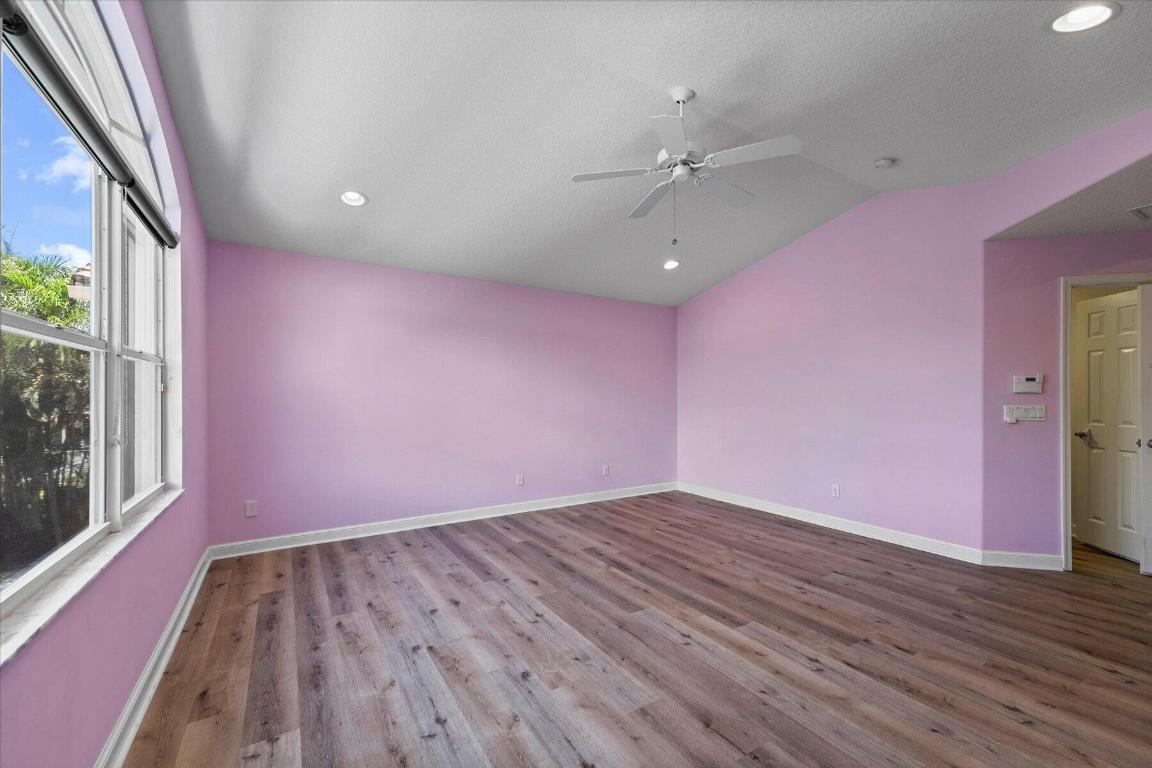 1674 E Classical Boulevard