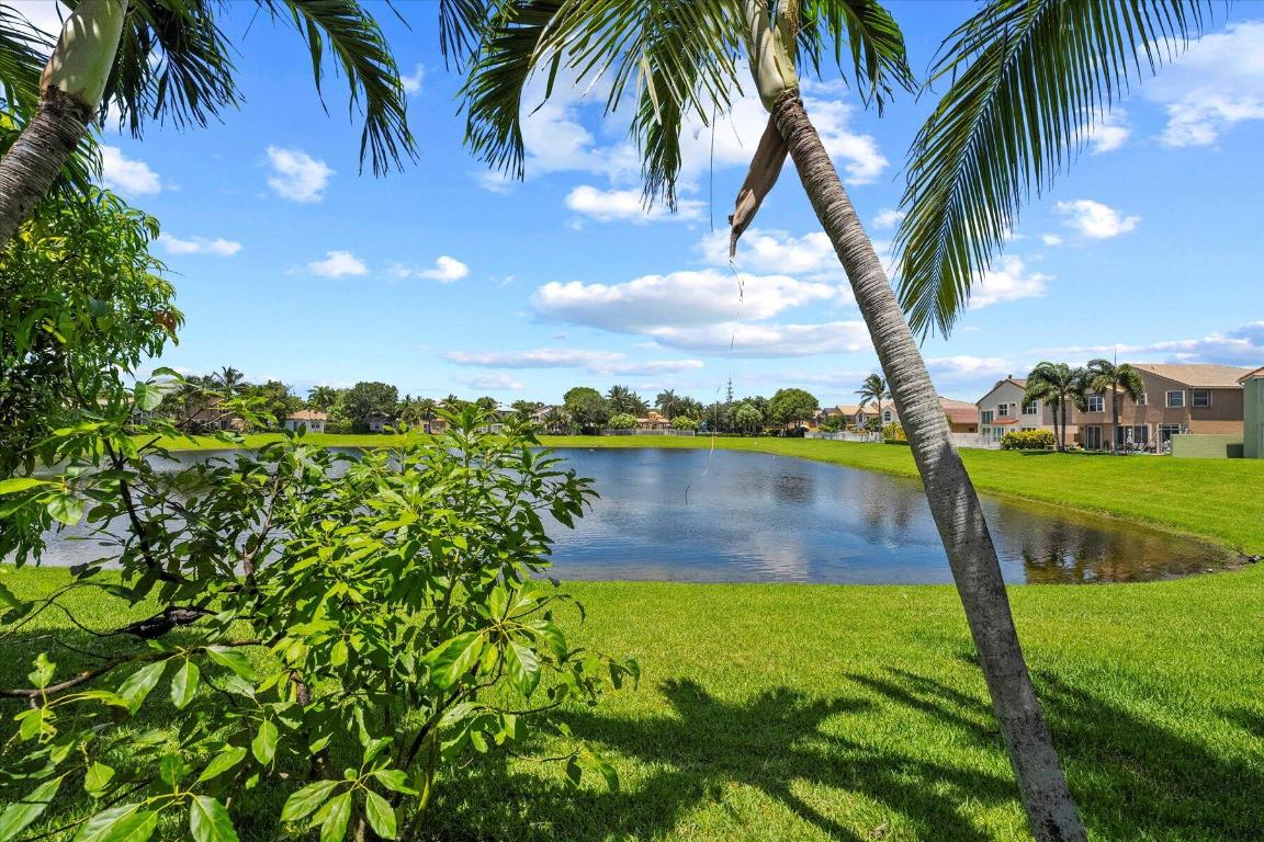 1674 E Classical Boulevard