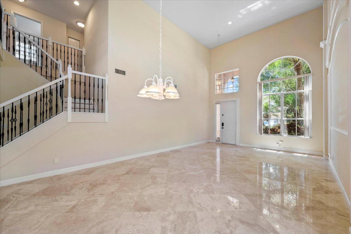 1674 E Classical Boulevard