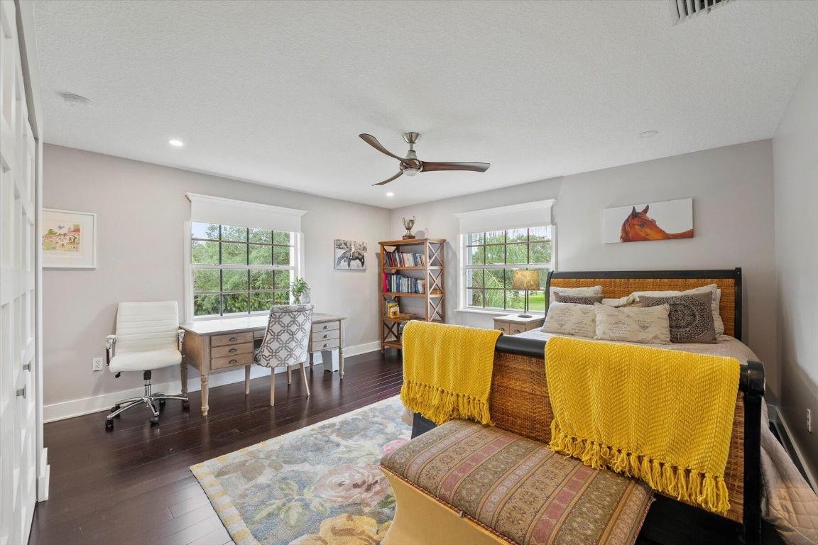 2900 Greenbriar Boulevard