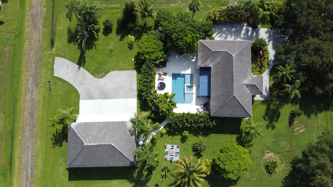 2900 Greenbriar Boulevard