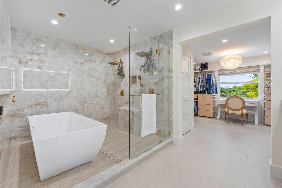 2900 Greenbriar Boulevard