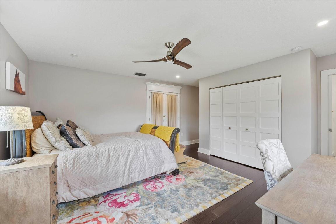 2900 Greenbriar Boulevard