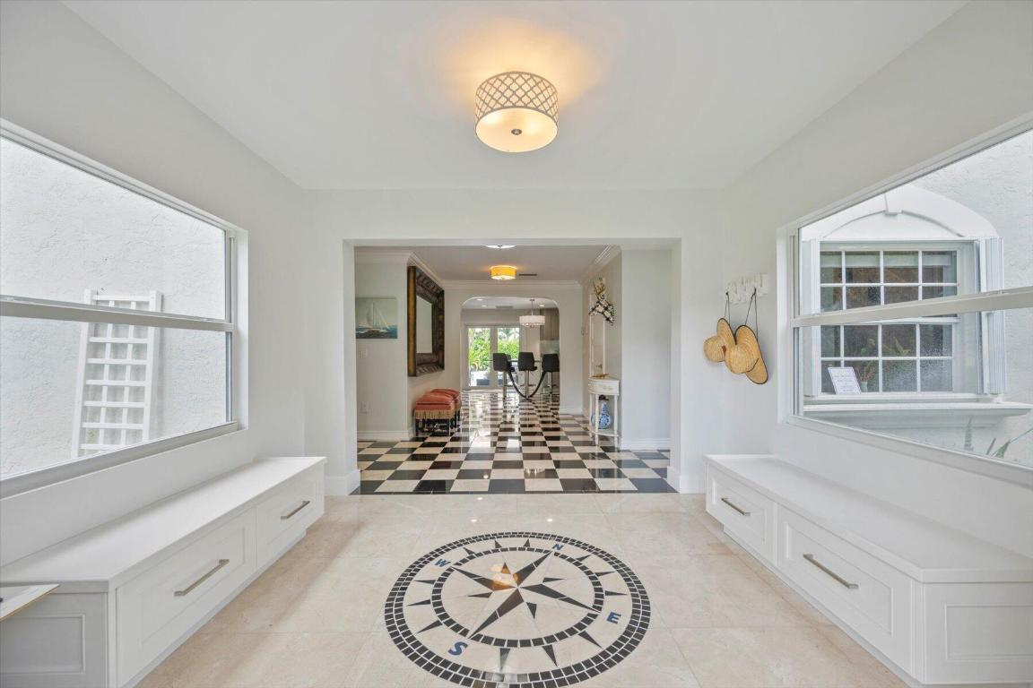 2900 Greenbriar Boulevard