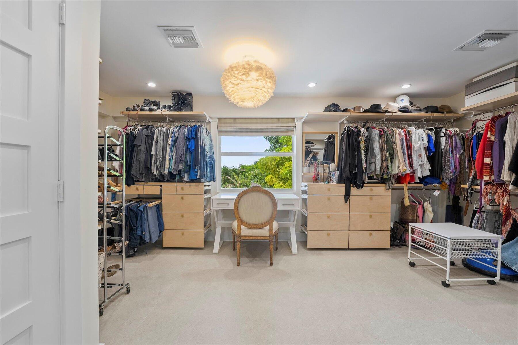 2900 Greenbriar Boulevard