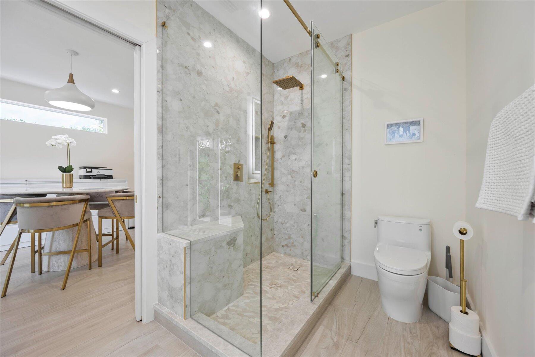 2900 Greenbriar Boulevard