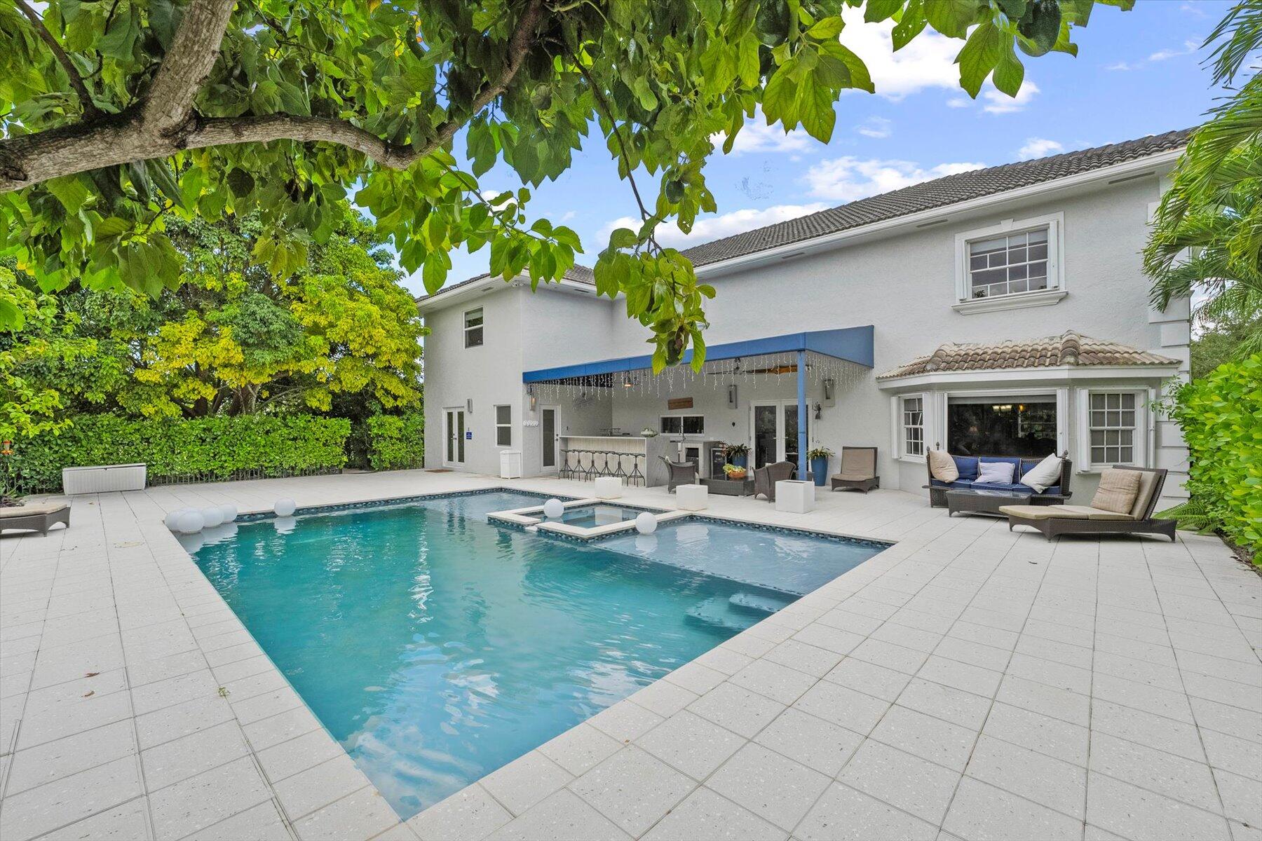 2900 Greenbriar Boulevard