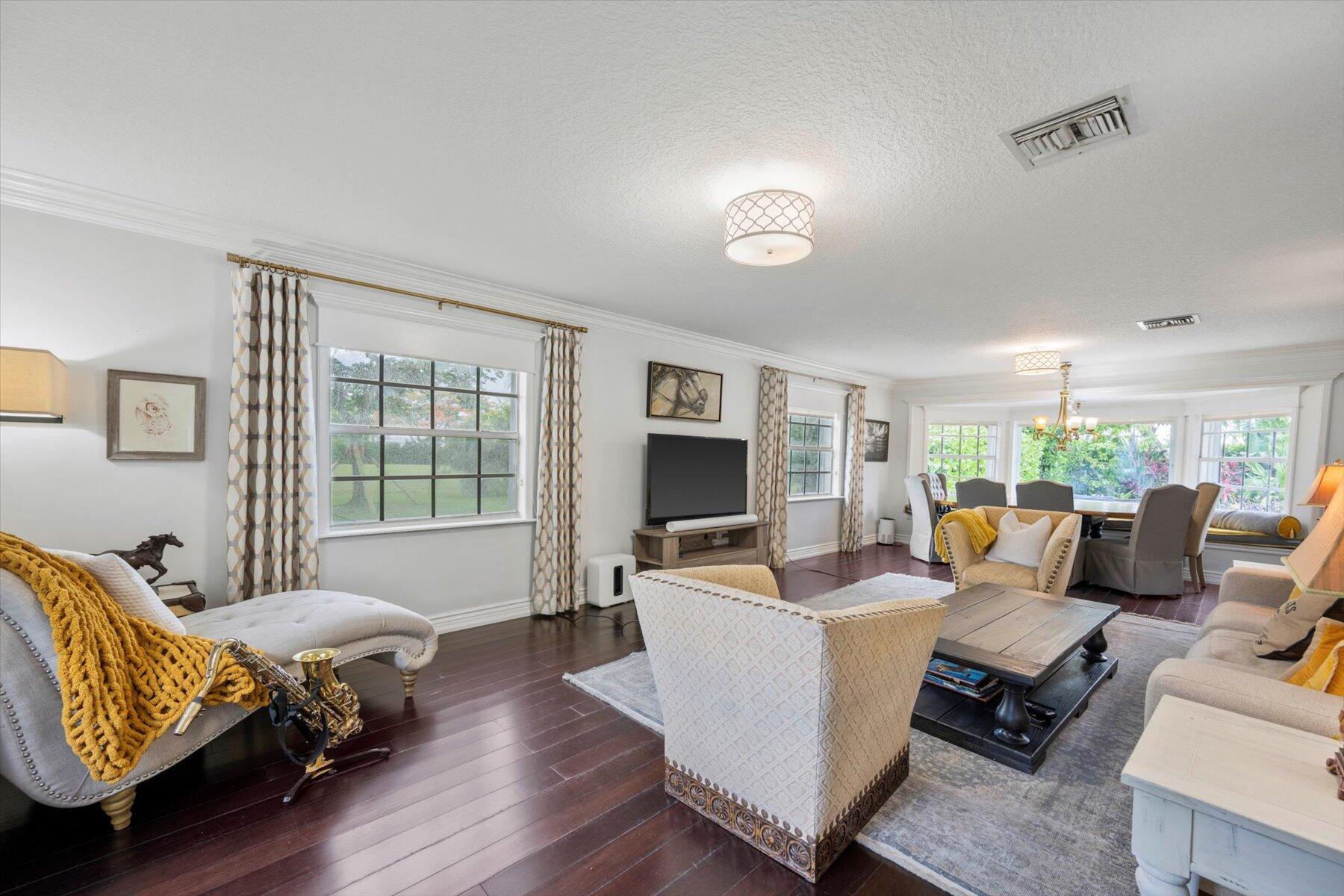 2900 Greenbriar Boulevard